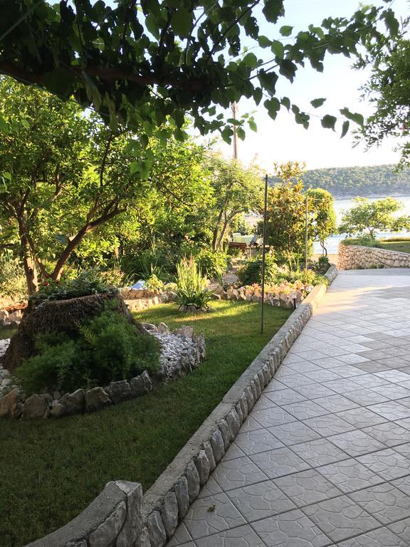 Apartment Biserka Barbat na Rabu Exterior foto