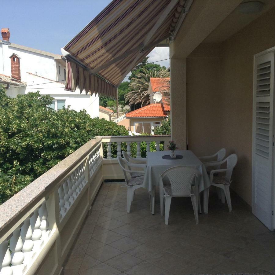Apartment Biserka Barbat na Rabu Exterior foto